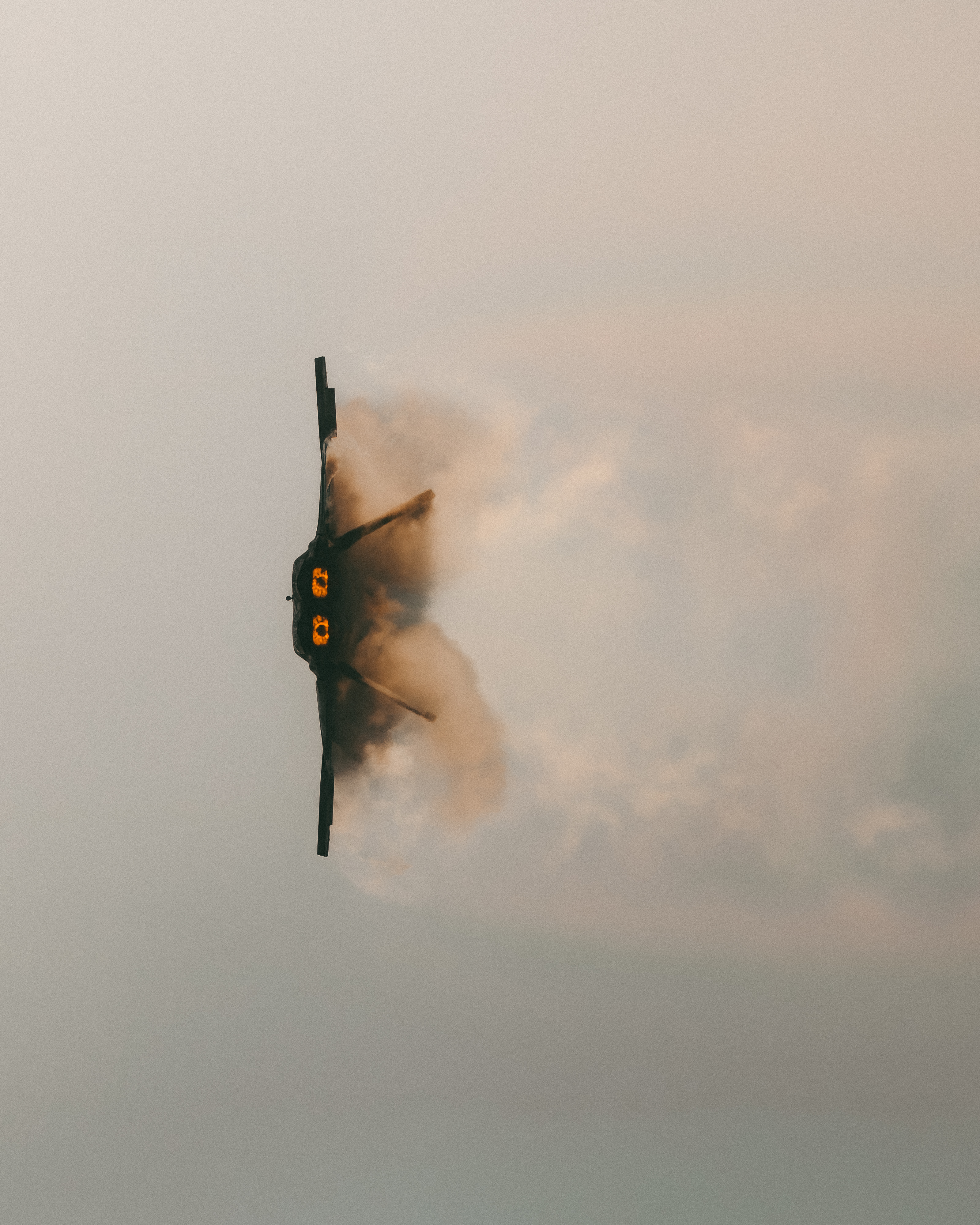 F-22 vertical afterburner cloud