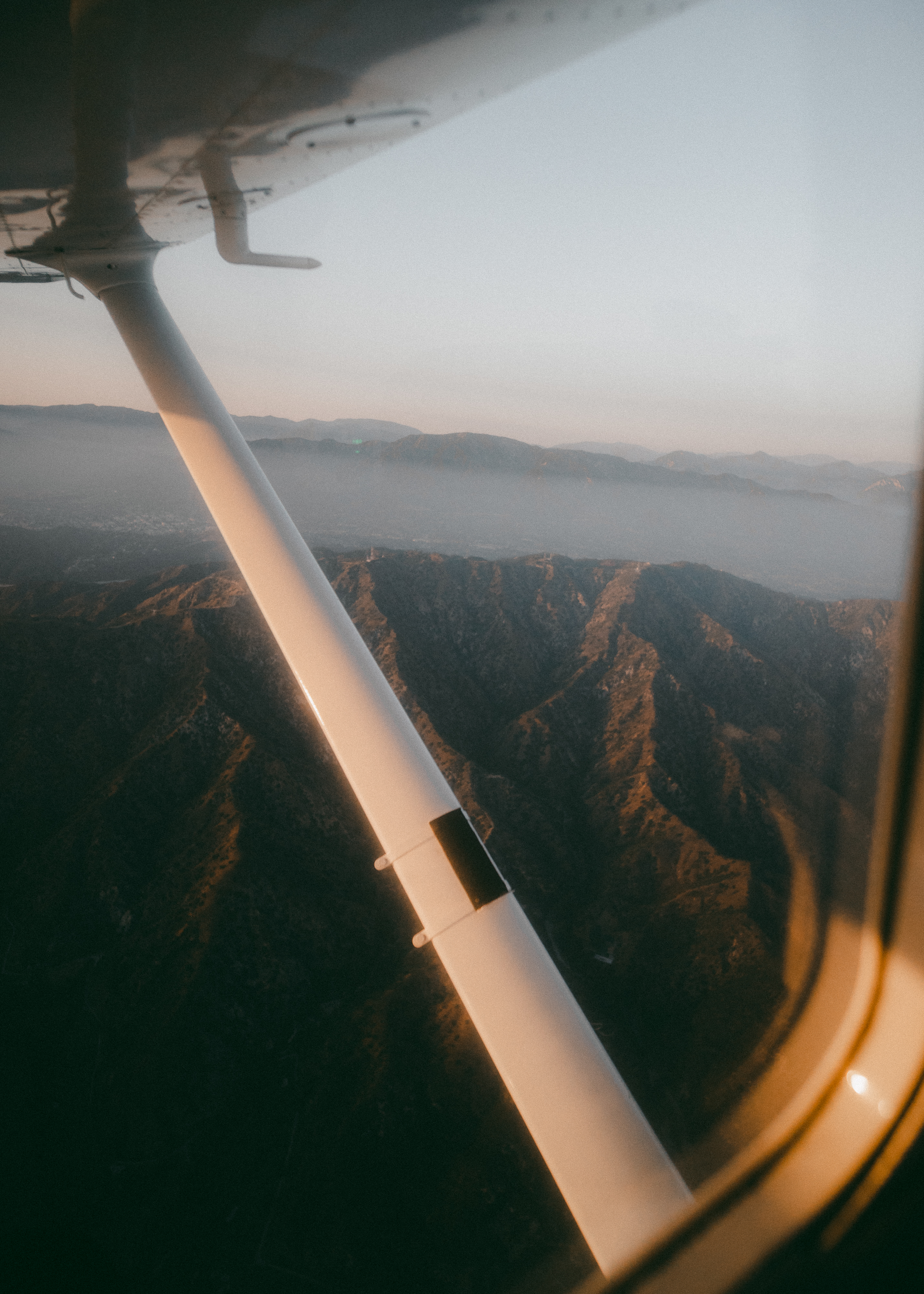 Cessna over San Gabriels